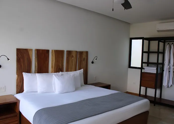 B10 - Distinctive Hotel- Playa del Carmen
