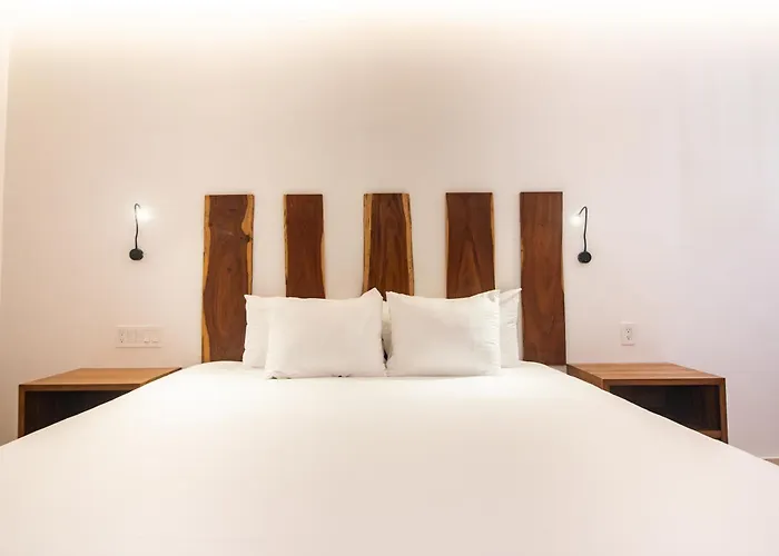 B10 - Distinctive Hotel- 4*